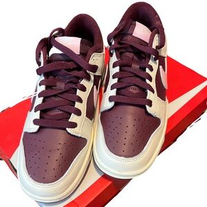 VNDS Nike Valentine Dunks 2023 W9